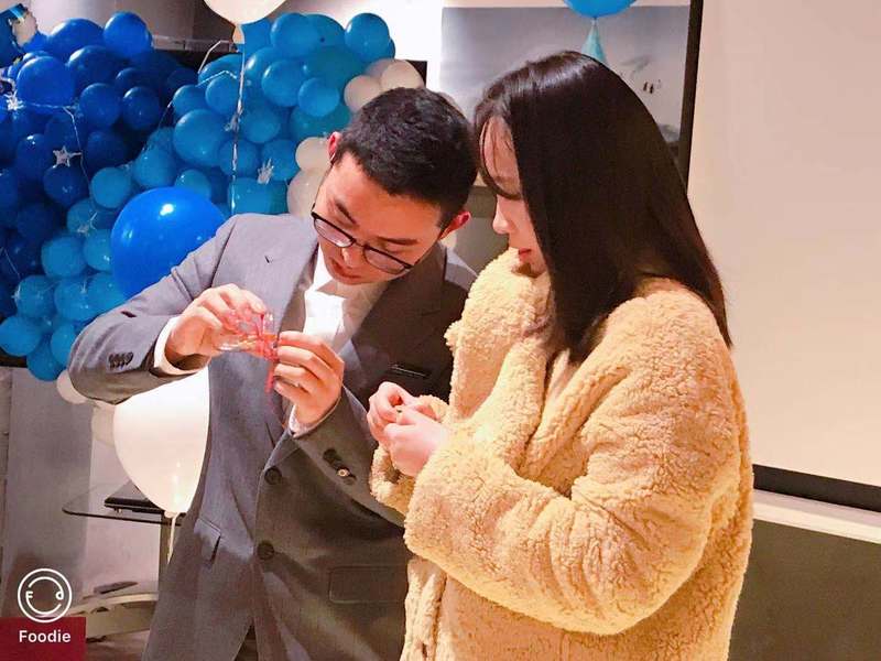 過(guò)生日房間的布置圖片