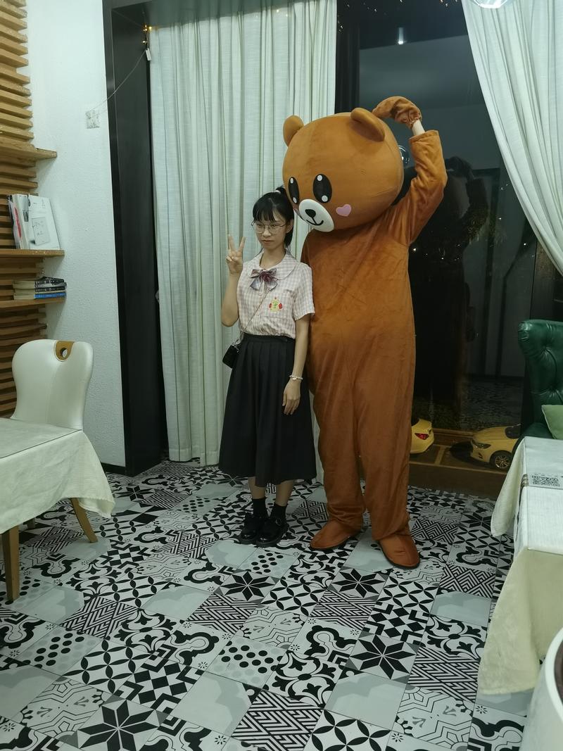 成人生日派對現場(chǎng)布置圖片