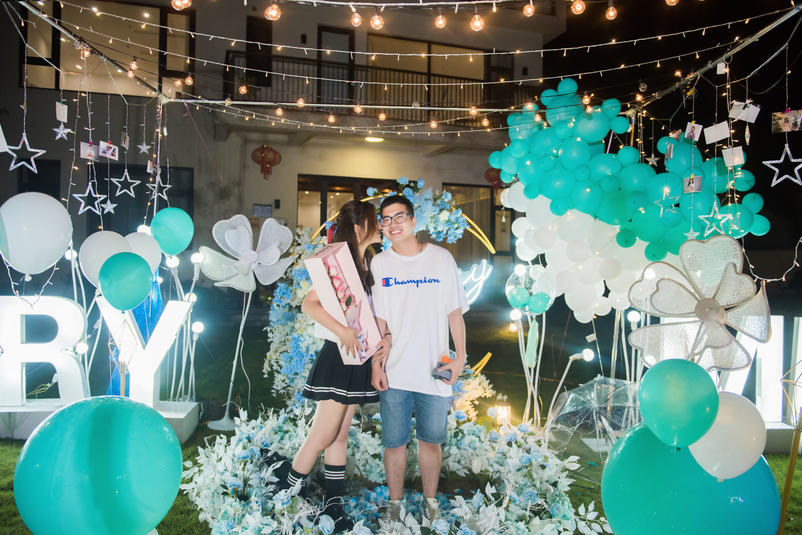給女朋友布置生日現場(chǎng)圖片