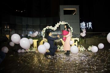 飯店包廂生日場(chǎng)地布置圖片