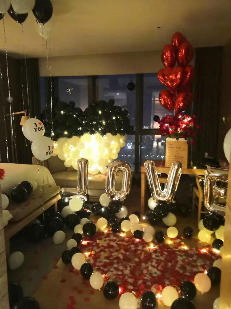 簡(jiǎn)單生日派對kt板圖片