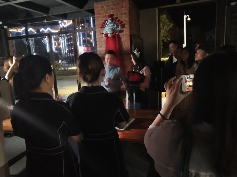 父母過(guò)生日現場(chǎng)布置圖片