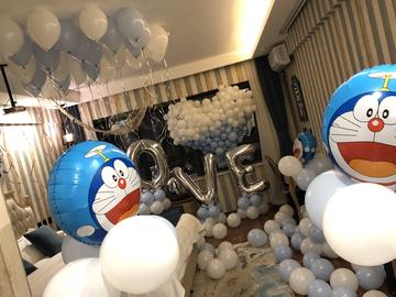 給朋友過(guò)生日現場(chǎng)布置圖片
