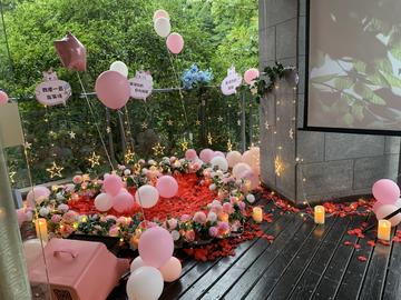 寶寶生日會(huì )餐桌布置圖片