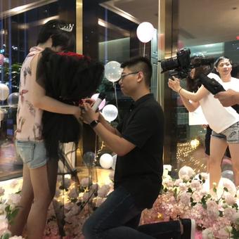 簡(jiǎn)易生日現場(chǎng)布置圖片