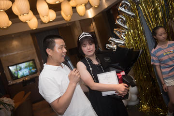 公司員工生日場(chǎng)地布置圖片