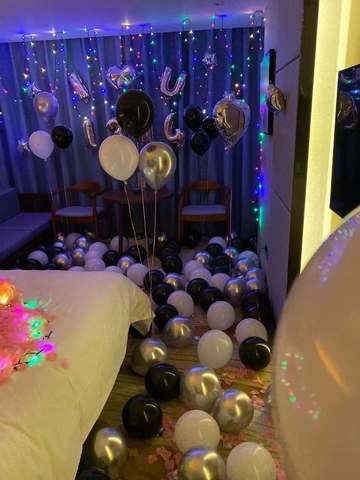 畫(huà)家生日派對圖片卡通