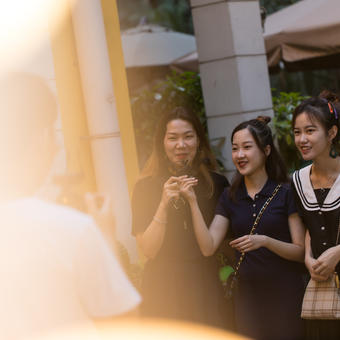 簡(jiǎn)單生日宴會(huì )布置圖片家庭