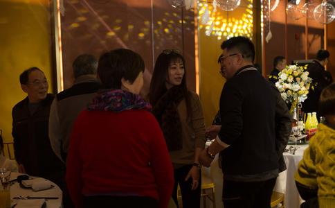 影响旅拍婚纱摄影价格因素有哪些_婚纱