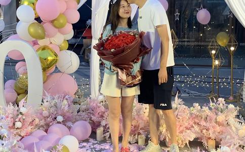 结婚新郎父母致辞内容是什么_新郎