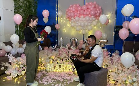 伴娘穿什么颜色