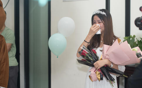 求婚玩浪漫 河北小伙来昌征祝福