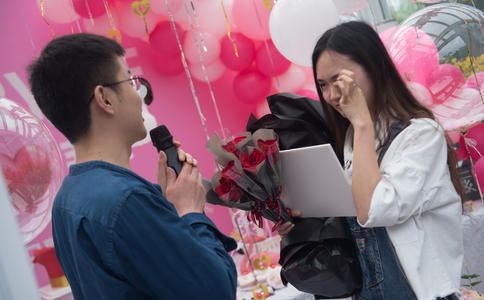 扮靓婚礼好帮手_婚礼