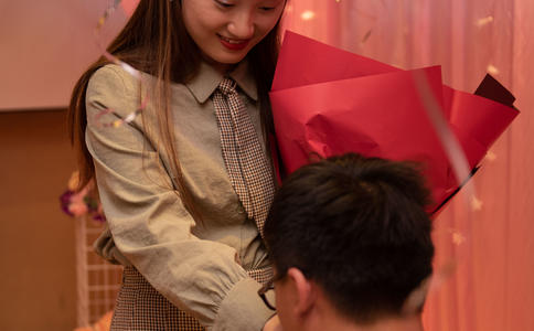 想租婚车提前要了解的内容_婚车