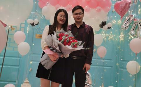 工薪求婚戒指选多少钱_求婚