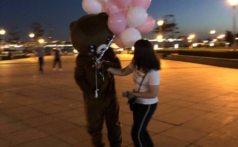 浪漫的婚礼仪式亭布置_婚礼
