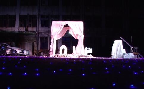 伴娘婚纱礼服哪些颜色不合适_婚纱礼服