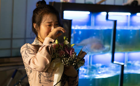 金戒指图片女款2020_结婚