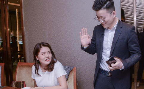 男款钻石戒指图片_结婚