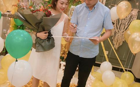 婚庆场景布置用什么颜色好