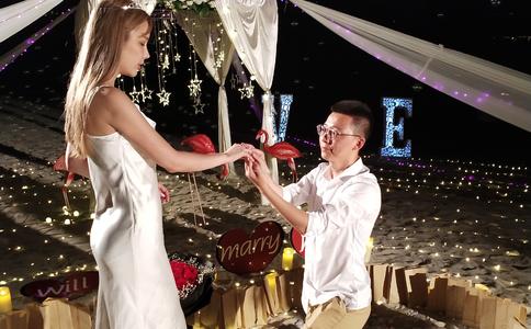 新娘穿婚纱要穿什么内衣？新娘内衣穿戴方法
