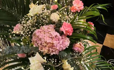 婚礼跟拍摄像有什么技巧_婚礼