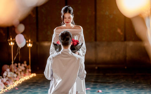 唯美中式婚礼再现_婚礼