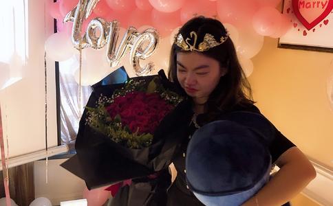 婚礼切蛋糕主持词范文二则_结婚誓言