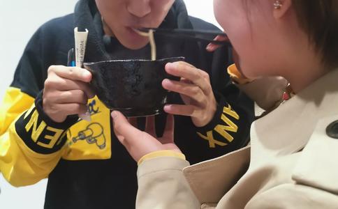 订婚一般什么流程 订婚男方要准备什么