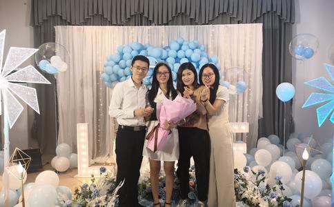 可以自己编的伴娘发型