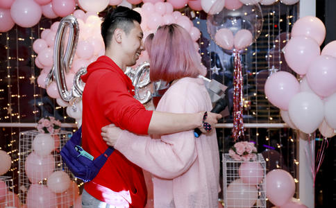 黄金戒指多少钱一个_结婚