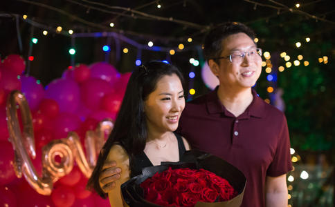 拍中式婚纱摄影写真可以加入哪些元素_婚纱