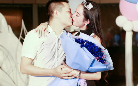 根据自己的情况选择购买结婚戒指的方法_结婚