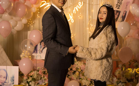 新娘盖头什么时候揭开_新娘
