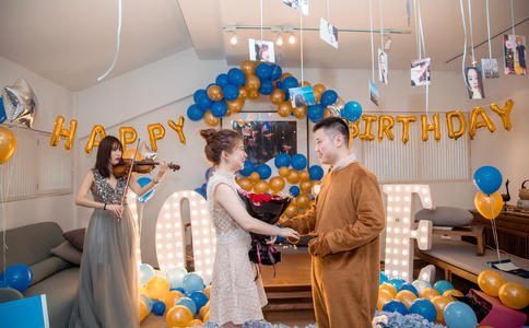 男戒指的戴法和意义知多少_结婚