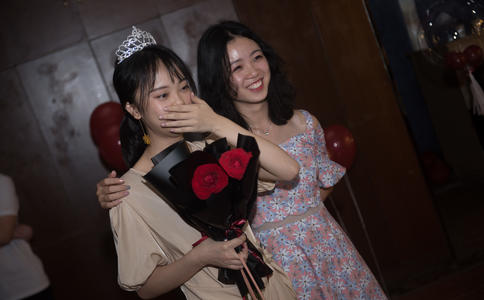 新郎和新娘结婚说的话_新郎