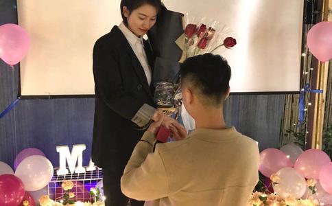 订婚了可以当伴娘吗_订婚