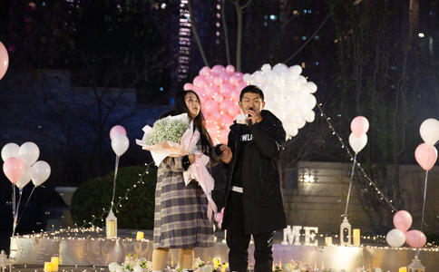 宝马5系白色婚车价格_婚车