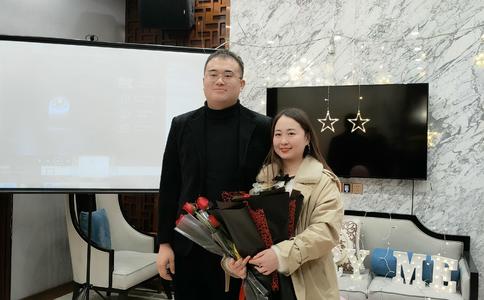 个性新人婚礼现场流程多_婚礼