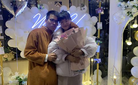 黄金戒指一般多少克呢_结婚