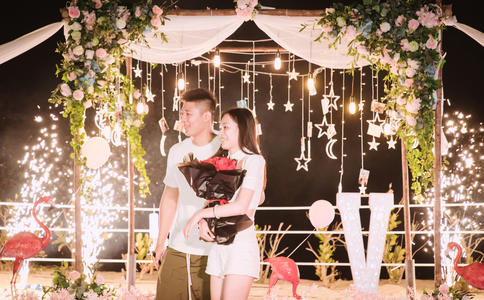 宁波浪漫的求婚创意 你的存在为我增添许多色彩