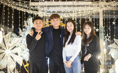 学生铂金戒指什么店铺好_结婚