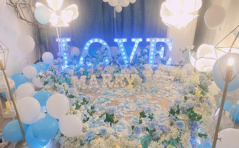 长发伴娘发型教程