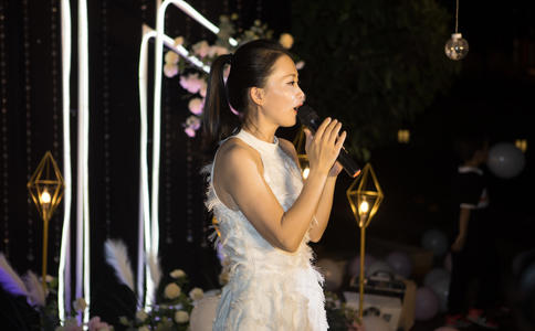 中式婚礼主持词如何发言_结婚誓言