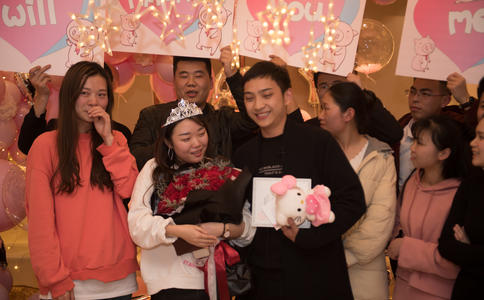 玫瑰金项链是什么颜色