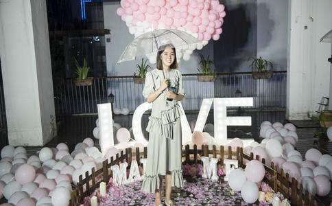 婚房拉花怎么组装教程_婚房