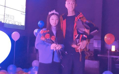 送女朋友什么样的铂金戒指好_结婚