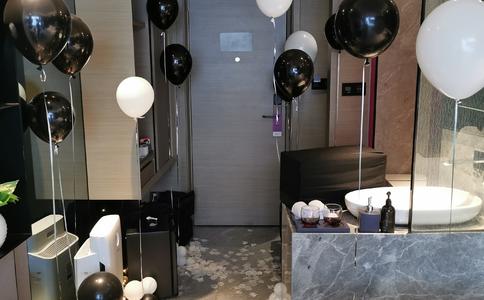 结婚伴娘要几个才合适