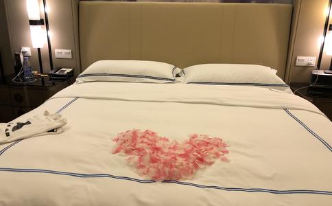 结婚当天婚床被别人睡了会怎样有什么不好的事吗