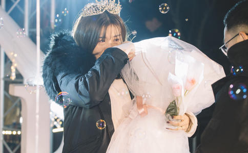 旅拍婚纱照哪家效果好_婚纱照